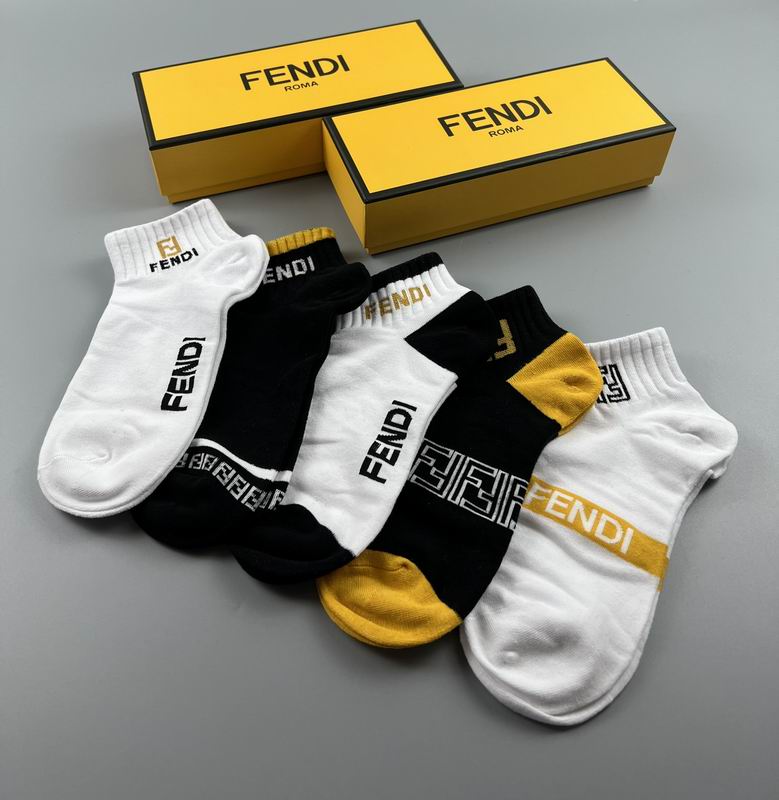 Fendi socks (6)